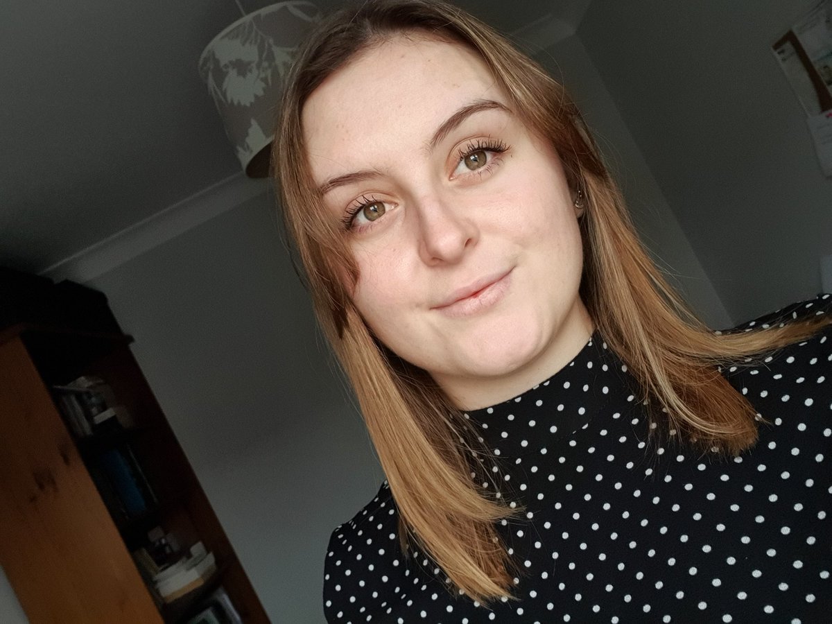 kimche_'s tweet photo. After suffering for 9 years I am finally acne free 🤩 Roccutane may just be the best thing that ever happened to me 🌟 before ➡️ now (no makeup or filter) https://t.co/eKOZIGNBJ7