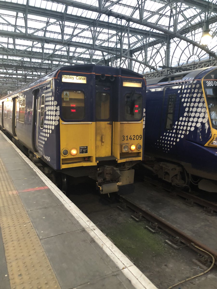 harrisonclas458's tweet image. Even though I only got to ride on #class314 210 @ScotRail your class 314 pep emus will be missed by many. There sounds and unique doors they old workhorses will be missed when there gone #pepemu