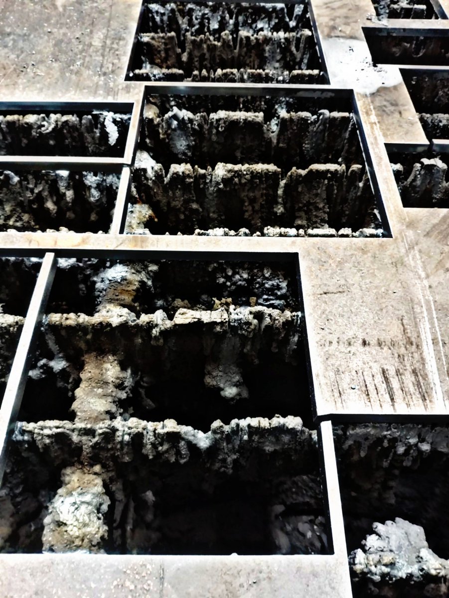 NeilssteelsLtd's tweet photo. Always blown away by how gnarly the table on our RUR plasma cutter looks after a few days use! Grand Canyon has nothing on these 😂

#welding #welders #ukwelding #ukwelders #weldporn #fabrication #metalfab #britishmanufacturing #weldaholics #tigweld #tigandchill https://t.co/MUoIfz3v1w