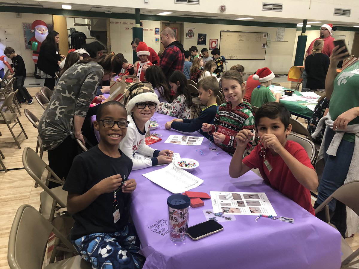 Kristinbarth5's tweet photo. Loved winter workshop #TeamMillridge https://t.co/EVD6SHwFGt