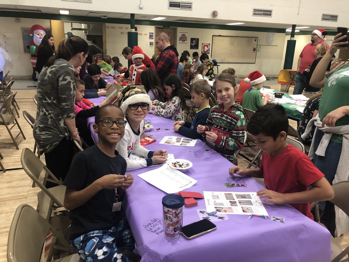 Kristinbarth5's tweet photo. Loved winter workshop #TeamMillridge https://t.co/EVD6SHwFGt