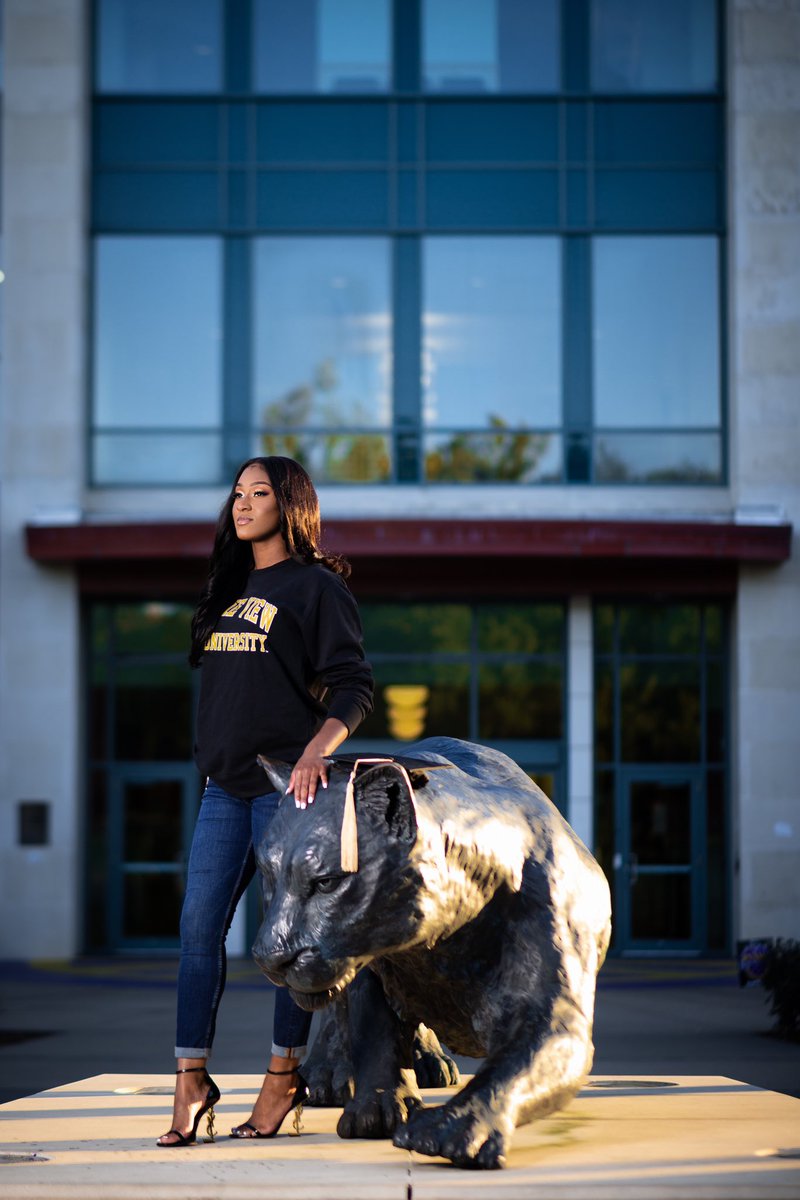 thats__tay's tweet image. In exactly a week 🎓🥳
.
.
.

 #pvgrad #pv19 #blackgirlexcellence #PVAMU