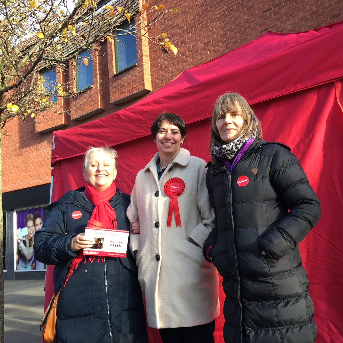 KelleyGreen2013's tweet photo. Smashed it today in #Royston and #Letchworth town centres. Many people saying they will vote tactically for @UKLabour #LineUpPeople #GeneralElection2019 #HopeForHertfordshire https://t.co/6GZJzB18j0
