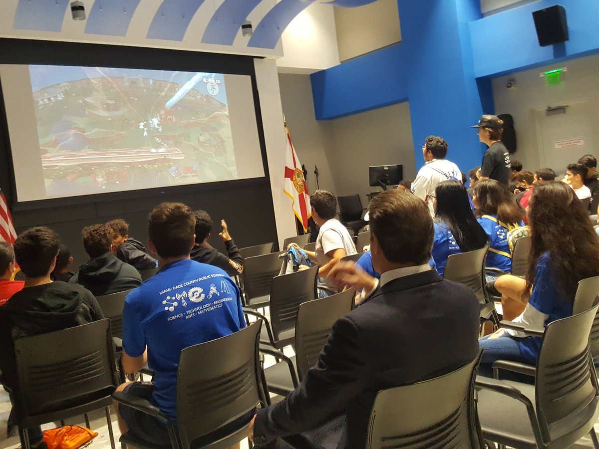 MDCPSSTEAM's tweet photo. Our second #MDCPSSTEAM ESports competition at @CTEMiami #InovateCTEC. @NASEFeduFlorida https://t.co/yBK3CM2wWZ
