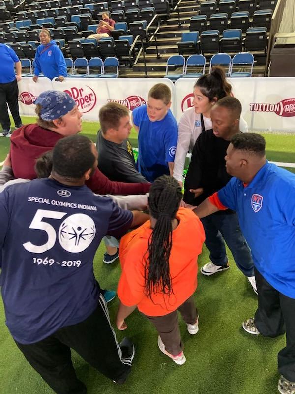 USAFootball's tweet photo. Fun-filled night of 🏈 with @SOIndiana inside @BigTenFanFest! Thanks for coming out!  

#USAFootball | #B1GFCG https://t.co/ksyhxIpUJv