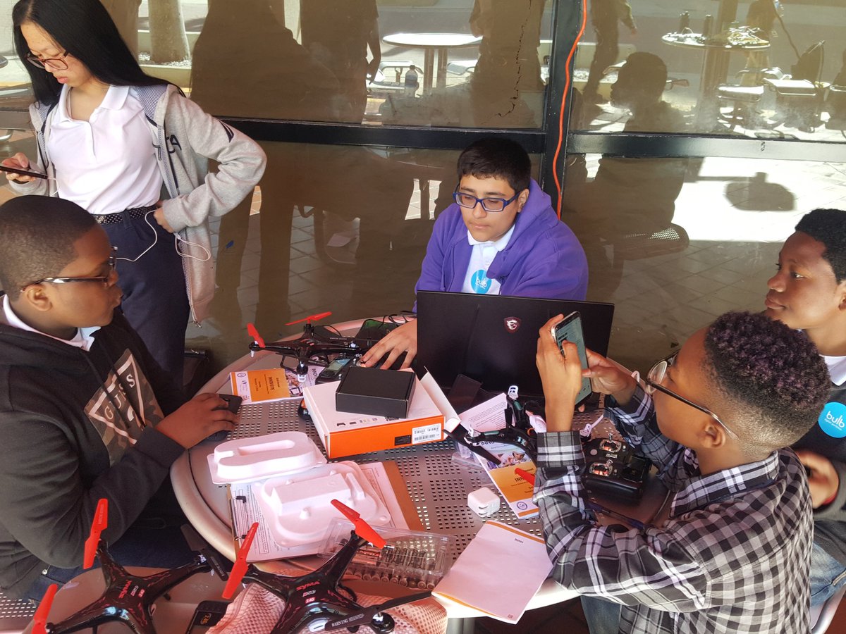 MDCPSSTEAM's tweet photo. So many competition choices at #InovateCTEC . Fashion design,       e-portfolio, drones, esports, etc. Thank you @CTEMiami for your support of our #MDCSPSSTEAM students and teachers. https://t.co/4gOtALb1vC