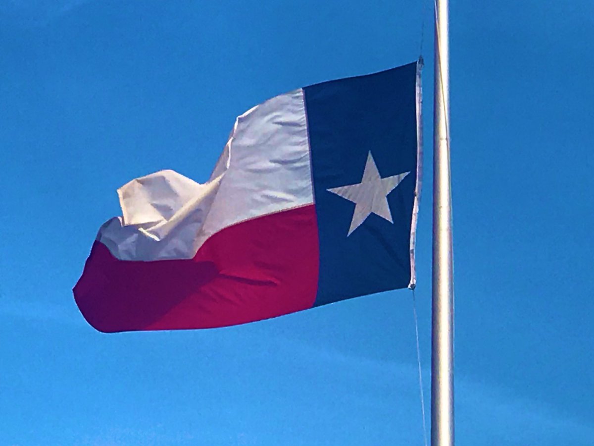 SHAPEAmericaCEO's tweet photo. What a fantastic week at @TexAHPERD #newpathways19! Loved every minute of introducing #healthmovesminds to this awesome community and so grateful to meet and connect with so many wonderful teachers. Can’t wait for next year! https://t.co/9ZSnM06Ndq