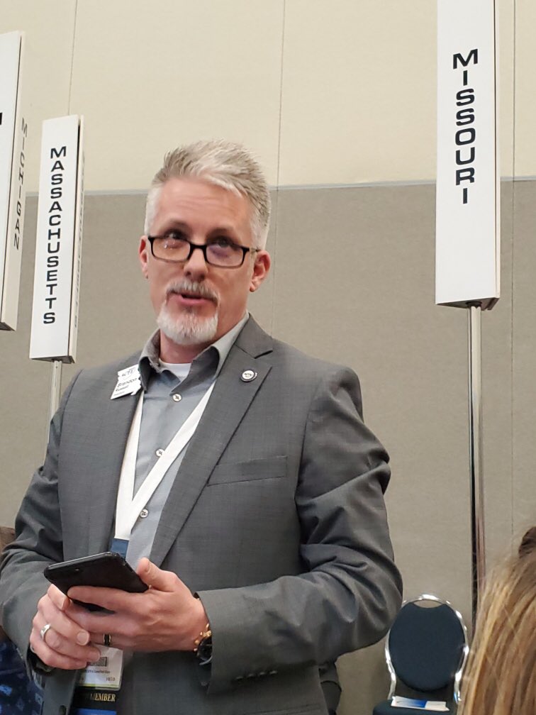 masonfacs's tweet photo. Missouri ACTE President and candidate for ACTE Administration Division VP speaks for Missouri during roll call at AOD. #VISIONCTE19 #moacte #eastnewton https://t.co/7eFRCw1EGk