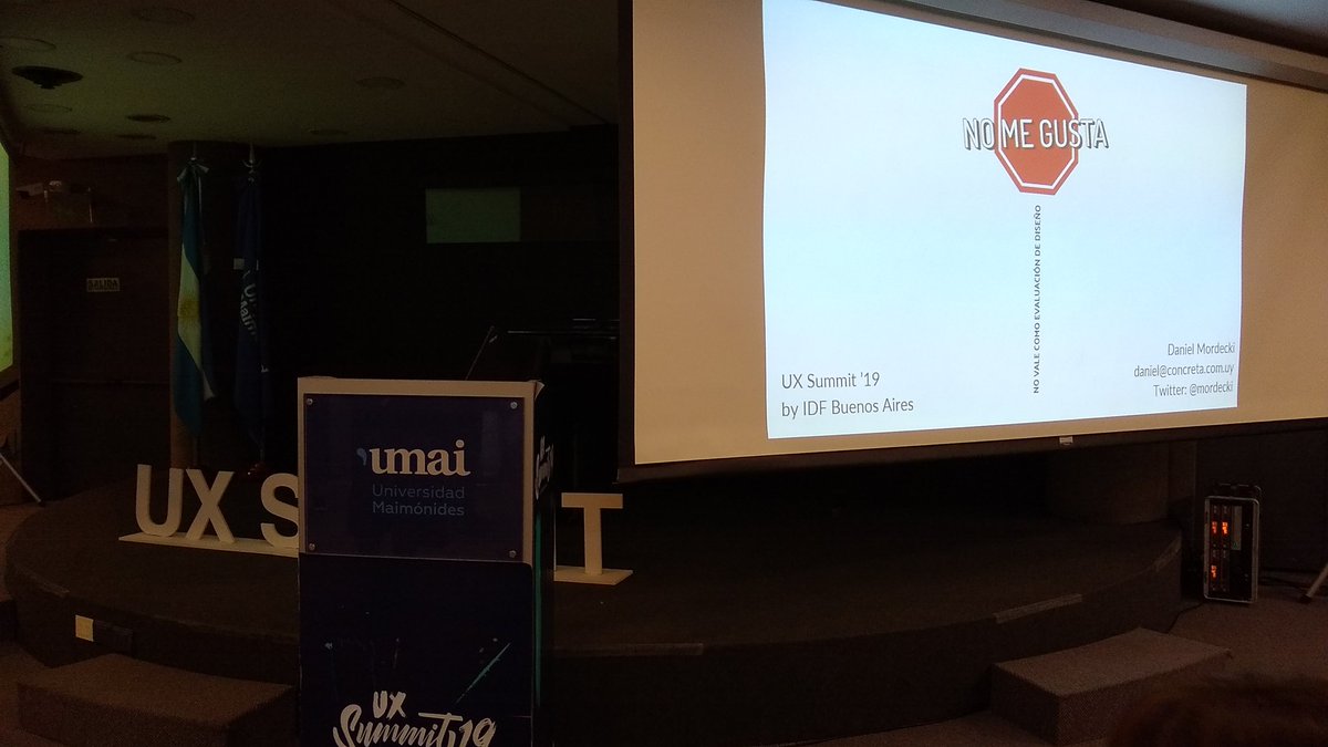 vpezzetti's tweet photo. Esperando el inicio de la conferencia de @mordecki en #uxsummit19 😬 https://t.co/TJY6hy6R4F