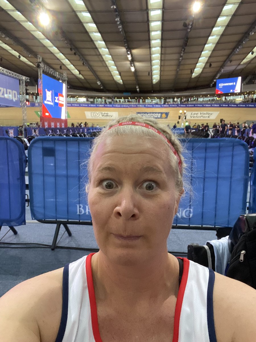 Teambuckle's tweet photo. This is what my ore race face looks like.  15 weeks since I had my first go on an erg. @H4H_SR @BritishRowing https://t.co/D0IyGrCTFd