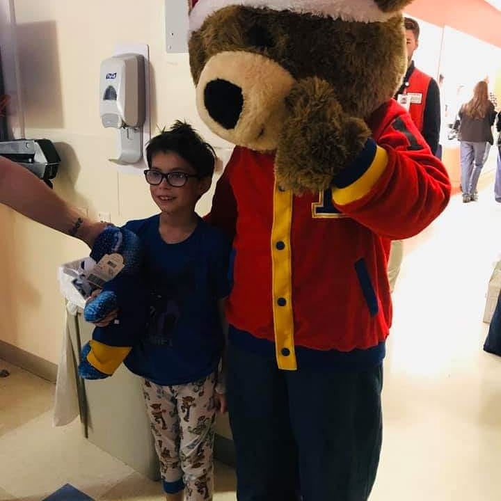 iplayhurt's tweet photo. On Friday, 12.07.2019, HURT donated to &amp; joined with @bennettsbears to deliver @buildabear to kids at @memorialhermann and area children's hospitals. We are proud bring awareness to children with cancer and smiles to these strong and amazing kids. #cancer #cancersucks #ForTheKids https://t.co/ZAiEoQIowB