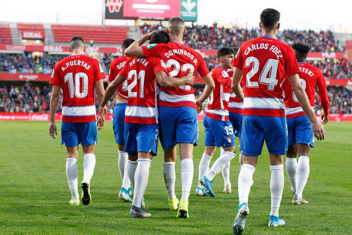 GranadaCF's tweet photo. ⏱️89' |3⃣-0⃣| @YangelHerrera8

#GranadaAlavés #EternaLucha #LaLigaSantander https://t.co/i2CnPYOzDr