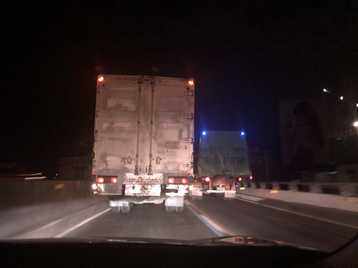 joyoingco's tweet photo. C5 kalayaan bridge: @MMDA wala po bang nanghuhuli pag gabi sa C5? Ang dami pong trucks umaalis sa truck lane hence nag ccause ng unnecessary traffic sa other lanes! Pls consider may ideplog po na enforcers pag gabi! https://t.co/vk9hOLQrrZ