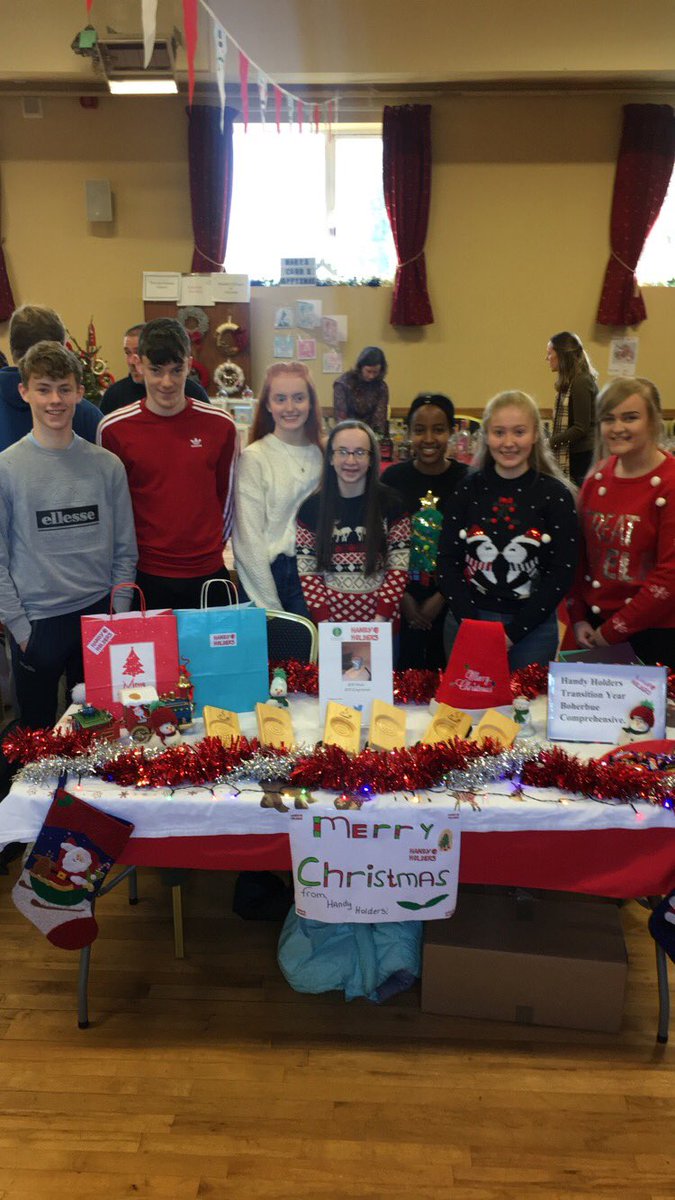 holders_handy's tweet image. Thanks to everyone who supported us today at Boherbue Christmas Market, and also to Cllr John Paul O&apos;Sea for buying a Handy Holder. An enjoyable day had by all 🎅🎄 @johnpauloshea1