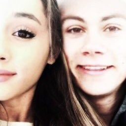 MitchThomasW's tweet image. ♡ @omrixia 

his half sister, as soon as he met her he was very protective over her. Doesn’t want to make her uncomfortable with money but tries to help her live a comfortable life. Supports her dreams and will help her to make them true.