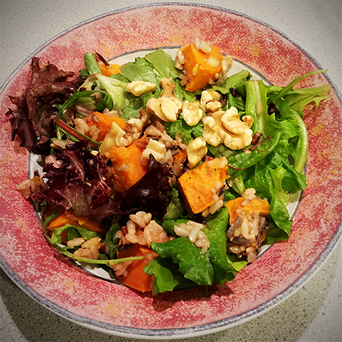 We are loving these warm and healthy recipes.⁠
massey.vcu.edu…/news-…/2016/november-recipe-corner/⁠
@VCUMasseyCancerCenter #HealthyFood #HealthyEating