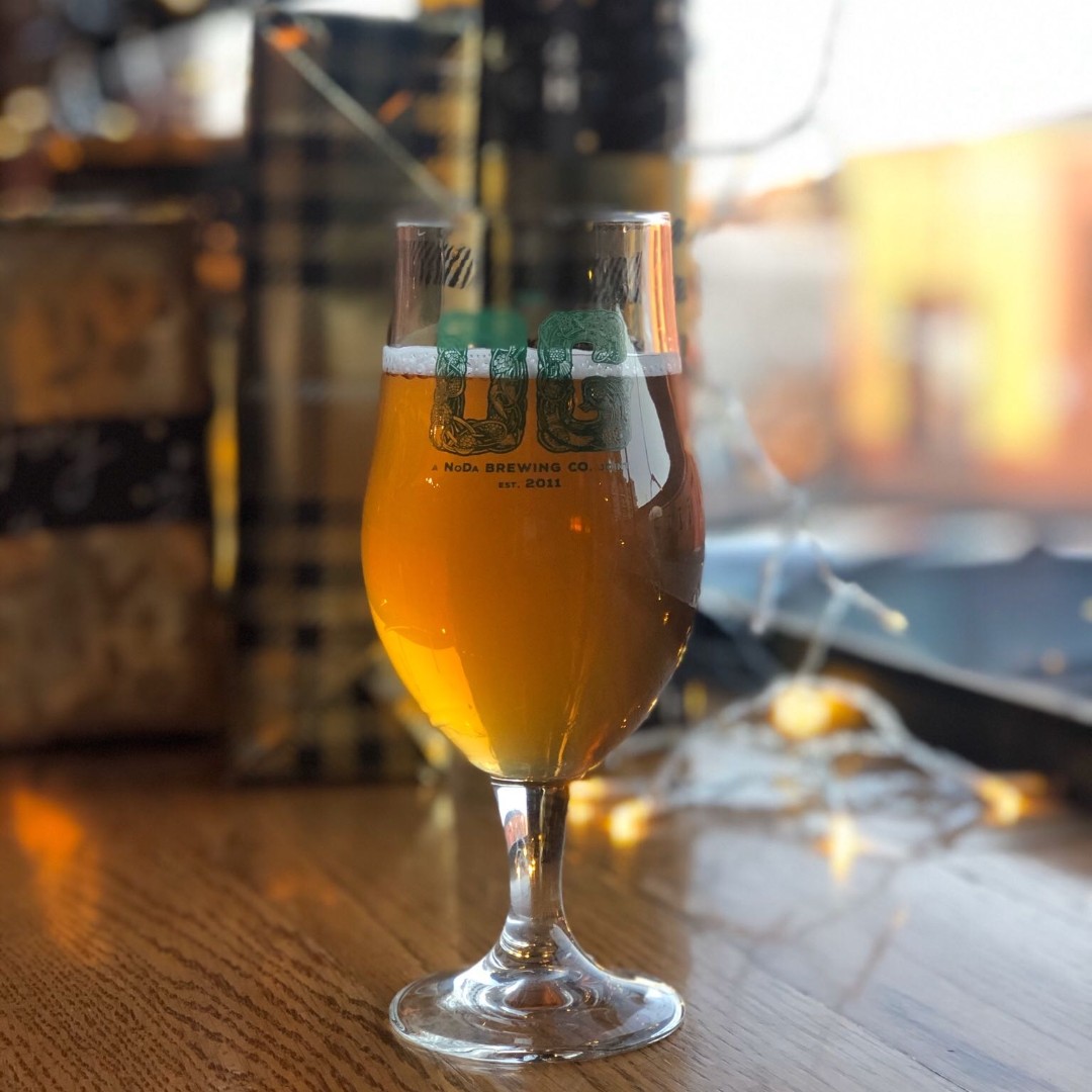 NoDaBrewing's tweet photo. It's beginning to look a lot like Christmas at the OG... 🎶 🍻 

Pro tip: When our Christmas lights are on, it means we're open and ready to serve you all the delicious beer. 🤩🙌 #cltbeer #nodabeer #queencity https://t.co/5EcvVR10Mt