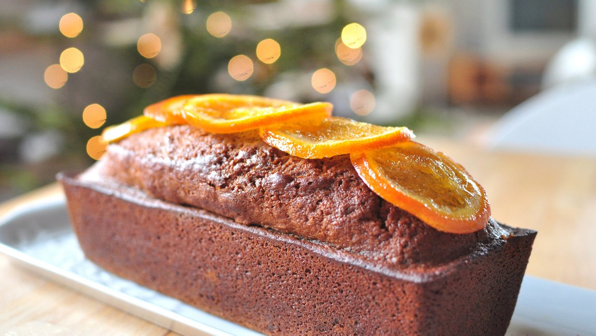 FranceToday's tweet photo. T'is the season for pain d'épices! 🍊
📷 Frédérique Voisin-Demery
#paindepices #gingerbread #spicedbread #christmasfood #festive #christmaspud #frenchfood #frenchcuisine https://t.co/UClTEZr3GT