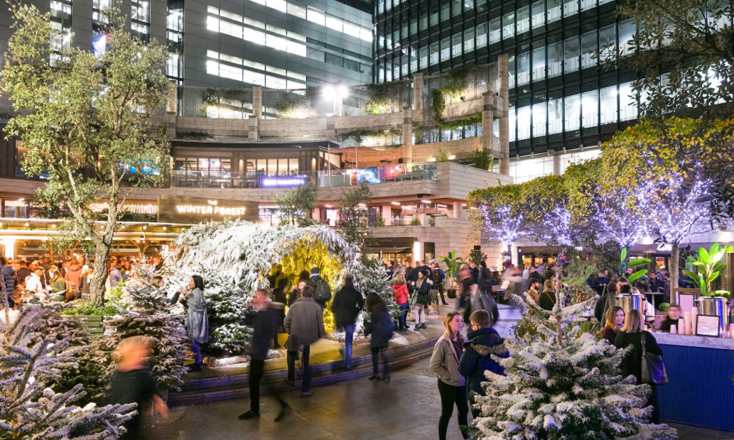 BroadgateLondon's tweet photo. The festive quiz returns on Monday at 6.30pm. Gather around with your favourite people and enjoy a pub quiz full of Christmas cheer. Learn more here: https://t.co/d0FOPO3mdR
#BroadgateWinter #Broadgate https://t.co/ByuYtP86FD