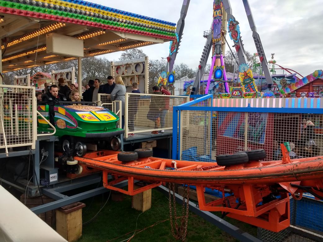 SilverarrowEm's tweet photo. Always a pleasure to ride one of my favourite coasters. 💜 #olympialooping #schwarzkopfcoasters https://t.co/zwkq1DlSsU