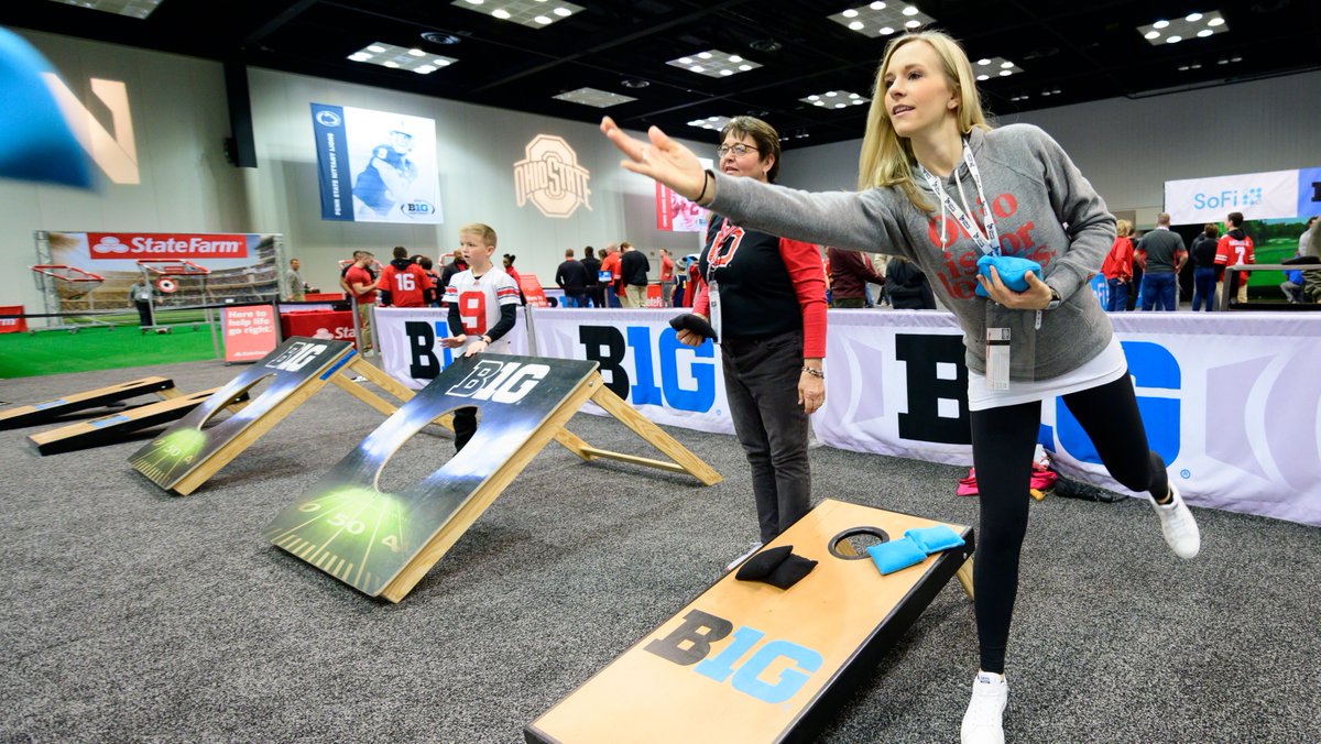 IndSportsCorp's tweet photo. Big Ten Fan Fest is open only a few more hours! Check out all of the fun in the Indiana Convention Center leading up to #B1GFCG tonight! https://t.co/k2je1SFguQ