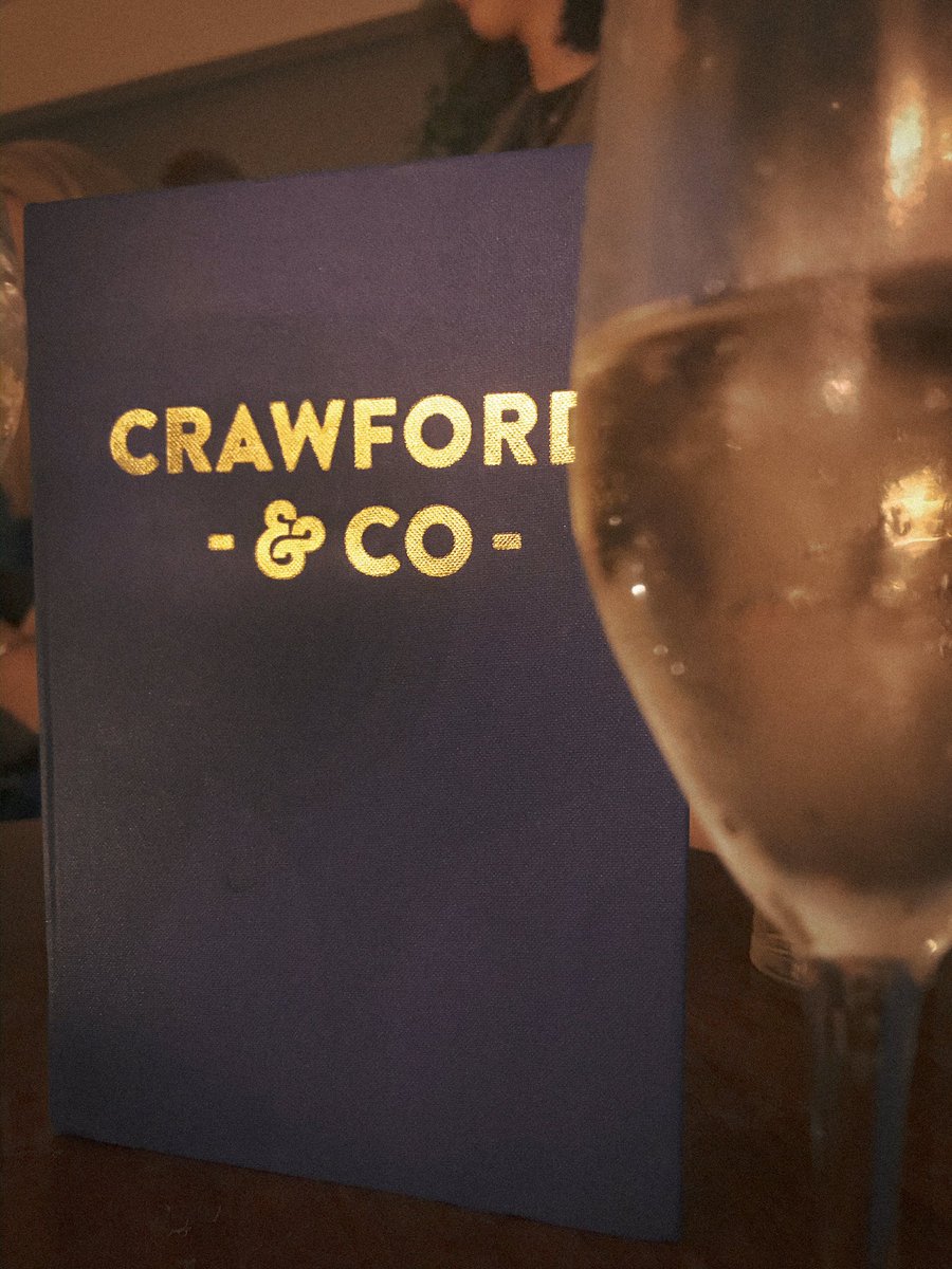 GrainneDwyer's tweet image. Mix up with a table booking for our group and superb customer service from @crawfordandco_cork 
A table within 5mins and 3 complimentary bottles of procecco 🙌🏼 #ThatIsHowItsDone #Cork