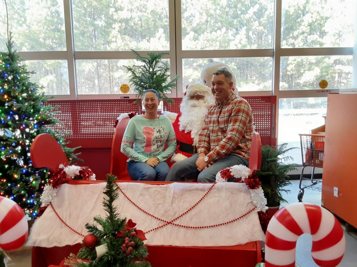 KeislerVicky's tweet photo. Santa's landed in Jasper and the kiddos are loving him! Merry Christmas everyone!
@serenegar @JuanitaFoxChap1 @RobinLeonard71 @RobinLeonard71 @charlene_rauch @hollytate122 @thdsandi https://t.co/D3Zy3bpW57