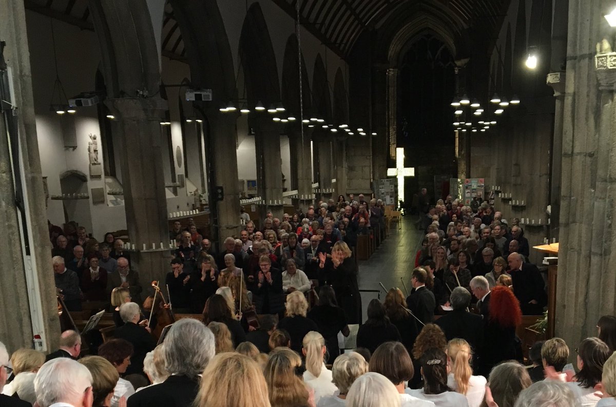 upchoralsociety's tweet photo. The view from the choir.
What a lovely Christmas evening. 
Thank you all 😊 #upcschristmas https://t.co/jP9kIYsmMm