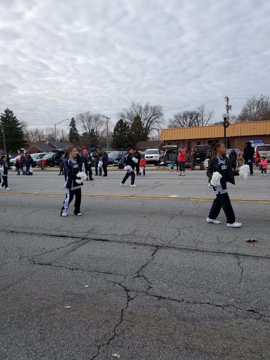 cmbisbee's tweet photo. More of School City of Hammond representing at the holiday parade today #schk12. #scottms. #15k #connections https://t.co/gREZOjEjSI
