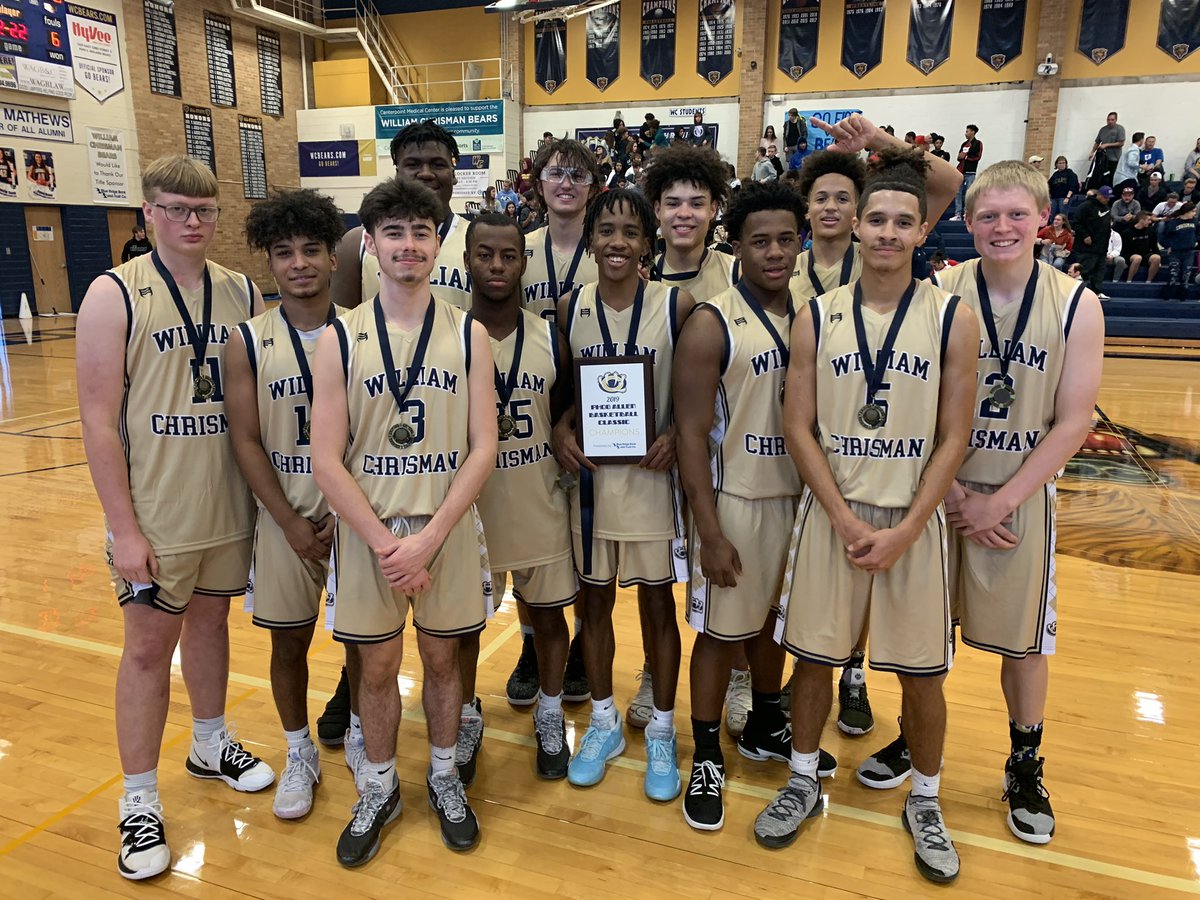 What a game! <a href="/Chrisman_hoops/">WC Basketball</a> defeats @Truman_Patriots in OT 50-48 on @Isaiah_J13 buzzer beater.