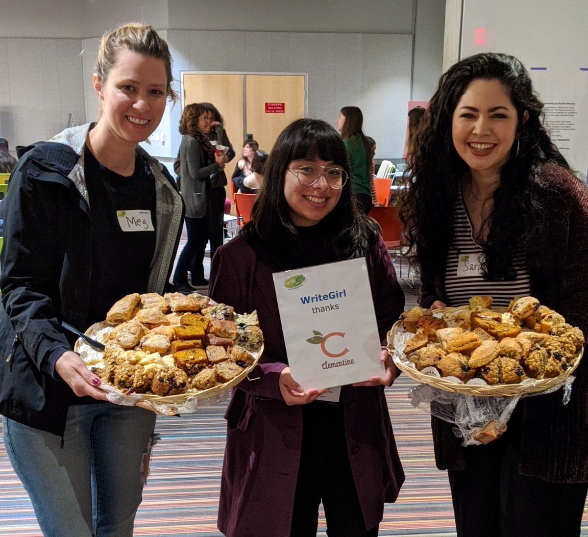 WriteGirlLA's tweet photo. Poetry can be found in everything- even in these delicious, flaky pastries! Big thanks to @ClementineFoods for the goodies that have awakened our senses today. #WordsofArt https://t.co/pOmfhCpVfb