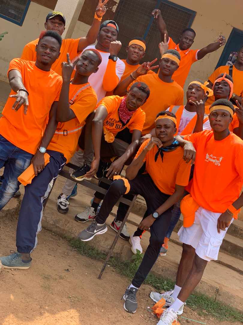 Ironyfe1's tweet photo. @OfNja Students of NJA college of education prepares for a float around Wa township @TTELGhana https://t.co/sYslIi1jrE