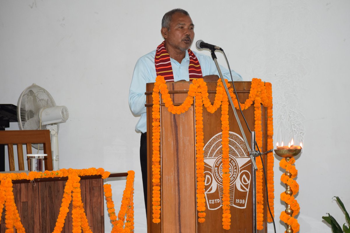 Padmashri Jadav Payeng the #ForestManofIndia delivering a popular talk in @mccbarpeta