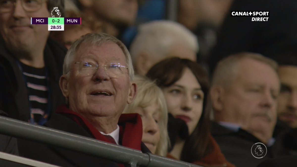 LiverpoolUnion's tweet image. Love watching city lose, but had to turn off after the sight of this blue nosed twat smiling.