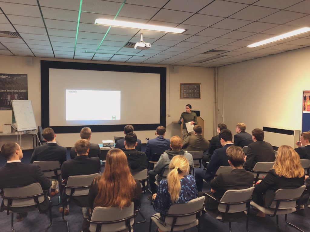 YorkshireOTR's tweet photo. Capt Stacey from 1 MI giving a Voice of Experience talk to Yorks OTR Officer Cadets - great to hear her journey from AOSB to being Adjutant of 1 MI @Int_Corps  #UOTC https://t.co/0Xko6DtyFj