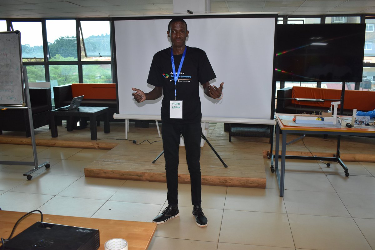 stuartelimu's tweet photo. Just had one of the best experiences today, participating in my very first hackathon, meeting each and everyone and working as a group wow !!!! thank you @hivecolab #WAZIHACK @lailah_grant @chrosbie https://t.co/IHQvOMcT8s