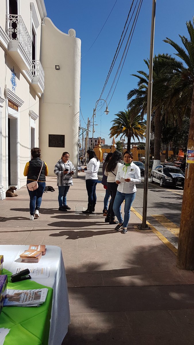 CECOSAMALibres's tweet photo. Continuamos con nuestra Jornada en el marco de la Estrategia Nacional de Prevención de Adicciones! En este momento estamos afuera de la Presidencia Municipal, aquí en Libres! Acércate! #JuntosPorLaPaz #EscuchemosPrimero https://t.co/FDnMmWjKAy