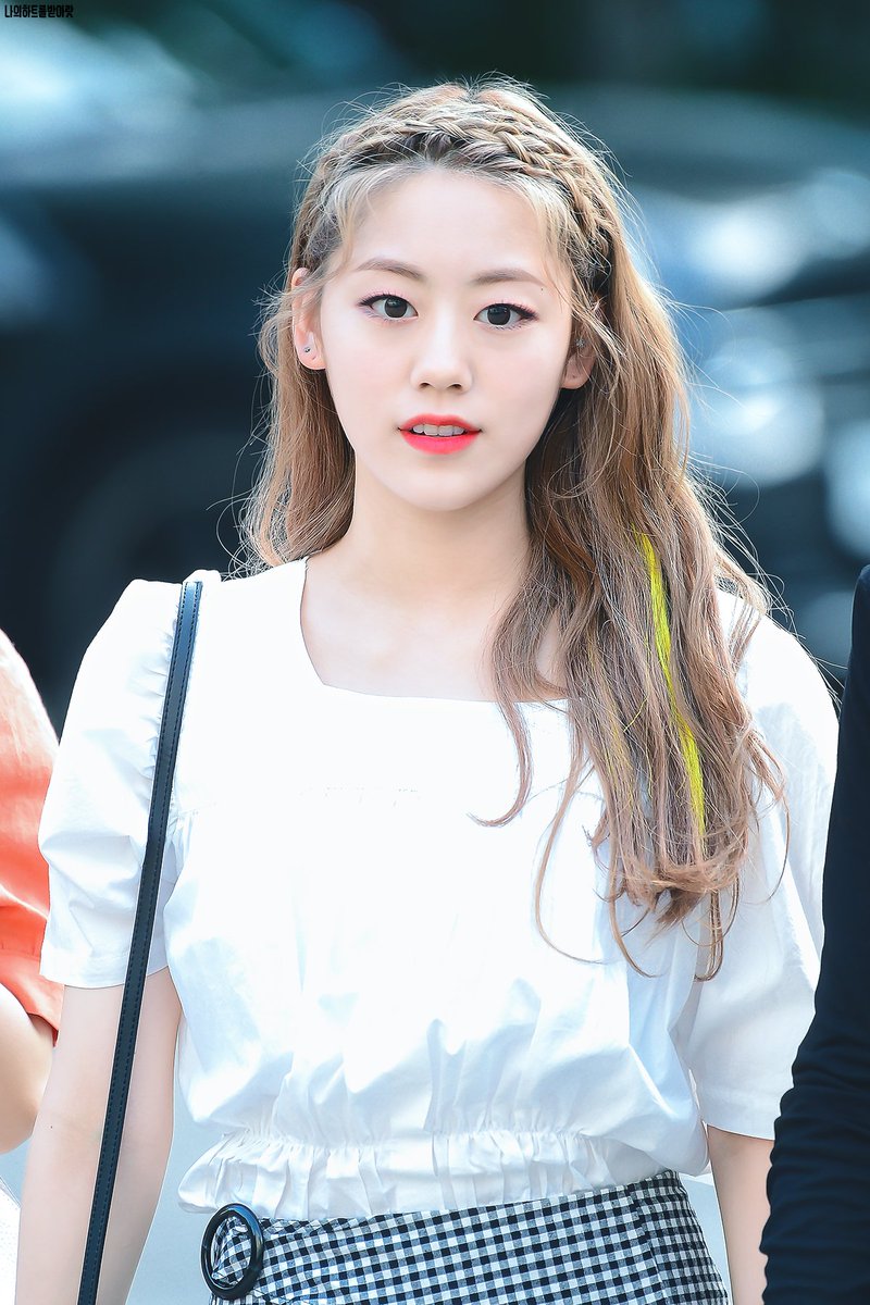giirlgrouplooks's tweet photo. weki meki ; lua https://t.co/hHpuciYFOS