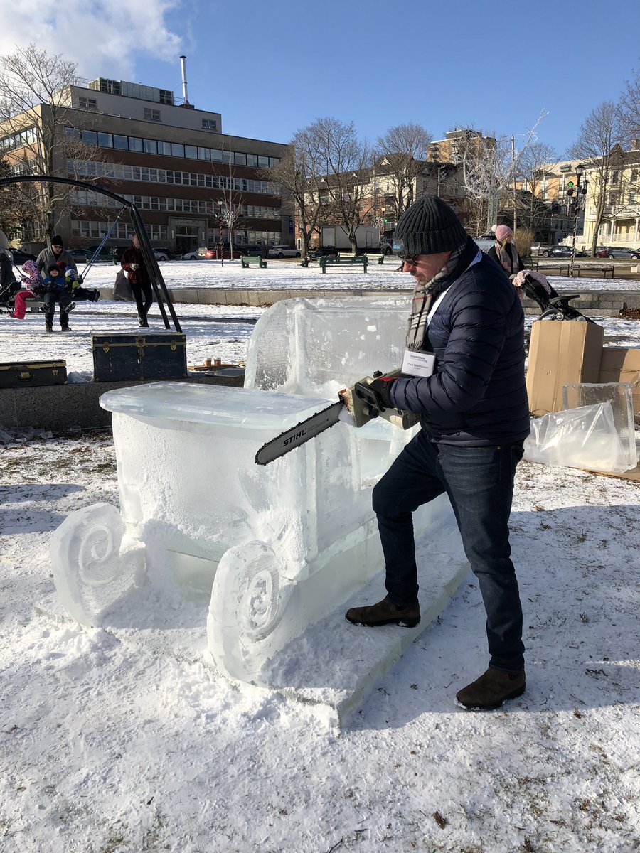 downtownpaul's tweet photo. Thought Iโd try my hand at ice sculpting too. Not bad for a first try? @DowntownHalifax #halifaxlights https://t.co/uydes0Sq1U