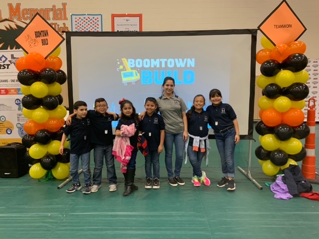geselle90's tweet photo. @ First LEGO RGV Show case! We received Explore and Design Award! Go Milam Robotniks! @HarlingenCISD @MilamHCISD https://t.co/JnoBzxqmhd