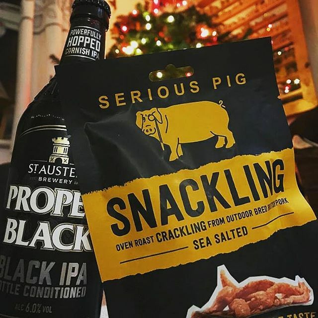 hairybarsnacks's tweet photo. #MerryChristmas #porkscratchings & #beer #adventcalendar door number seven.
I bet you can't guess tomorrow's combination!
_
#seriouspig #snackling #porkcrackling with #properblackipa from the #staustell
#brewery.
_
#scratchings #crackling #porkscratchin… https://t.co/Us6srjs9aU https://t.co/ML30jxmtx2