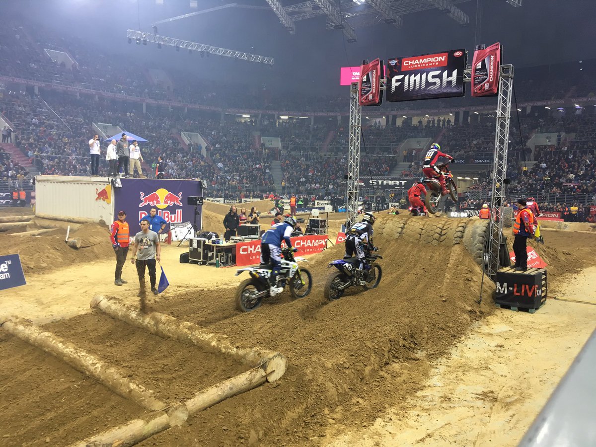 JavaGirlPL's tweet image. The best sport in the world! #superenduro in @krakow_pl !
@111Taddy as usuall - amazing show plus.... thrills! Thank you for that!