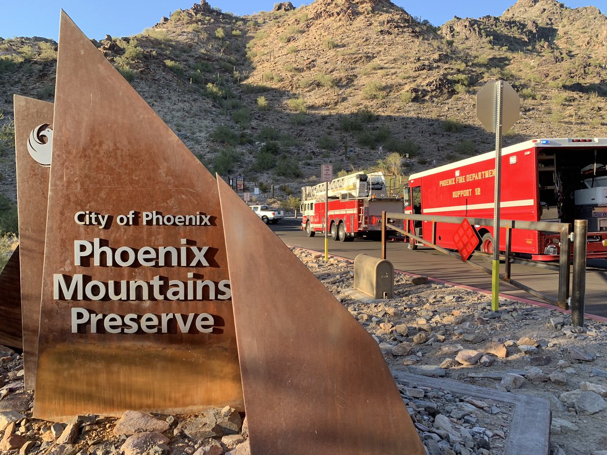 🚨Watch @12News tonight at 6pm for hiking safety tips!🚨 @MattYurus spent some time with us this morning talking about how you can be safe during your hikes this winter. Take a hike, do it right! Visit phoenix.gov/parkssite/Page… for more info