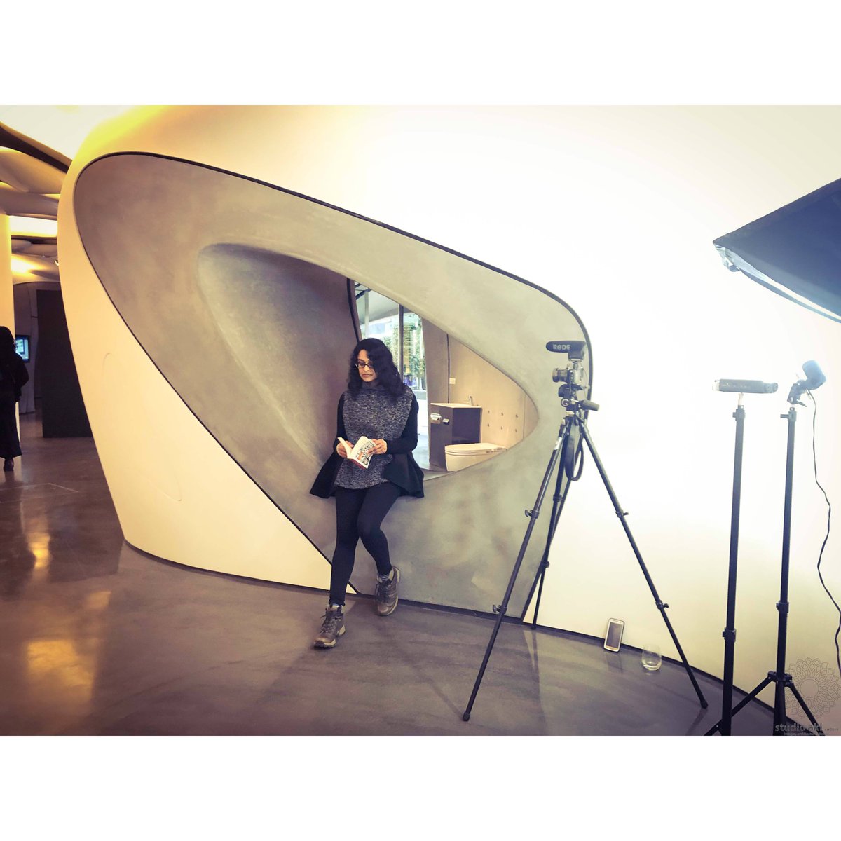 xx_aoc's tweet photo. Just wrapped on an amazing week of filming back at the @RocaGallery...On Friday we were in conversation with Shiromi Pinto, author of the wonderful novel Plastic Emotions about the life of pioneering Sri Lankan architect Minnette De Silva. #femalearchitectsofcolour. https://t.co/lkIsObrPAv
