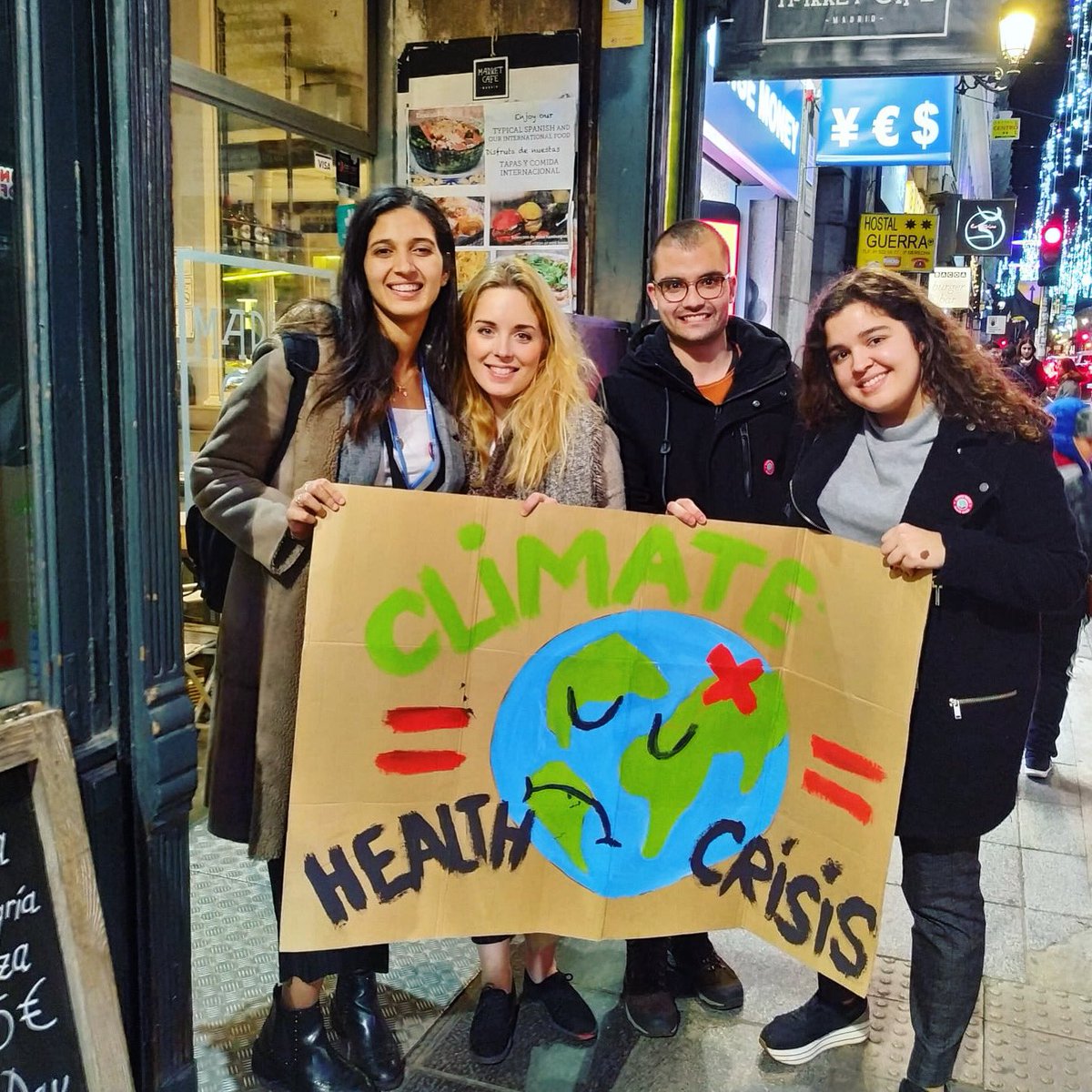 DaalenKim's tweet image. Joining &amp;gt;500.000 people in Madrid yesterday to raise our voice for the climate and our health! #climateishealth #cop25 #healthcop