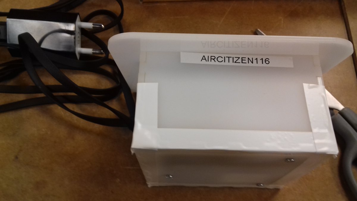 RespironsMieux's tweet photo. Atelier de construction de capteurs organisé par @Aircitizen  au @FablabSU à #Jussieu

Diffuser la connaissance sur la #QualitédelAIR pour que toutes et tous se l'approprient https://t.co/8Ttfml78Yw