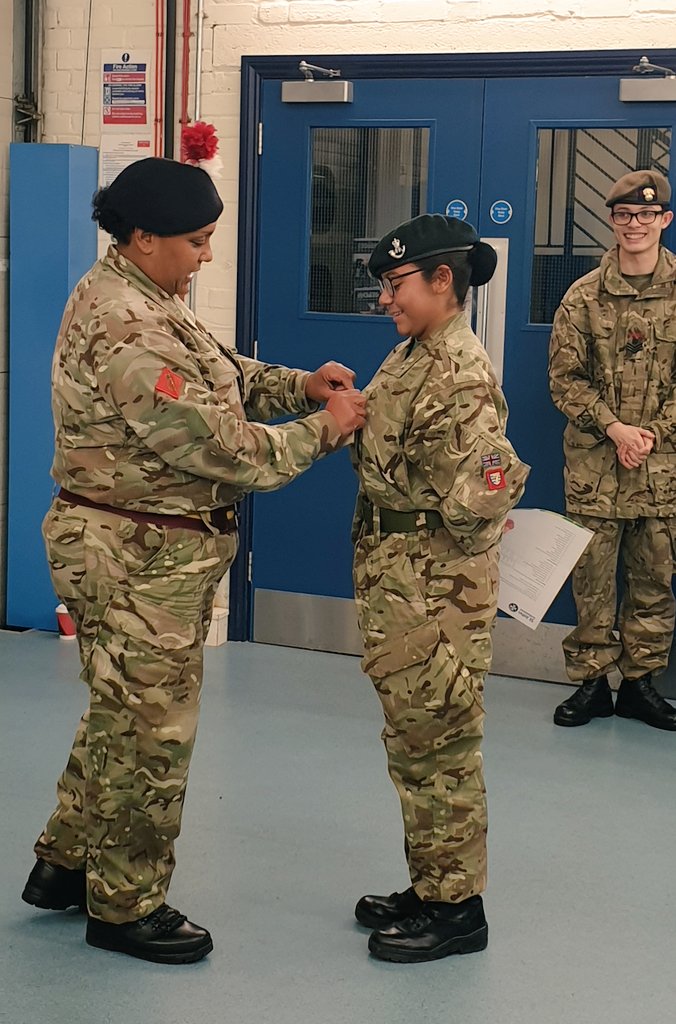 7CoyGLSEACF tweet media