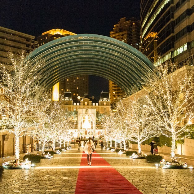 Japonismo's tweet image. ¿Qué tienen las iluminaciones navideñas de Tokio que nos gustan tanto? En nuestra “Guía completa de las iluminaciones y luces de Navidad en Japón” podéis ver varias ideas para disfrutar de esta época al máximo. Éstas son del Yebisu Garden Place, de hace … ift.tt/2qu4Wo4