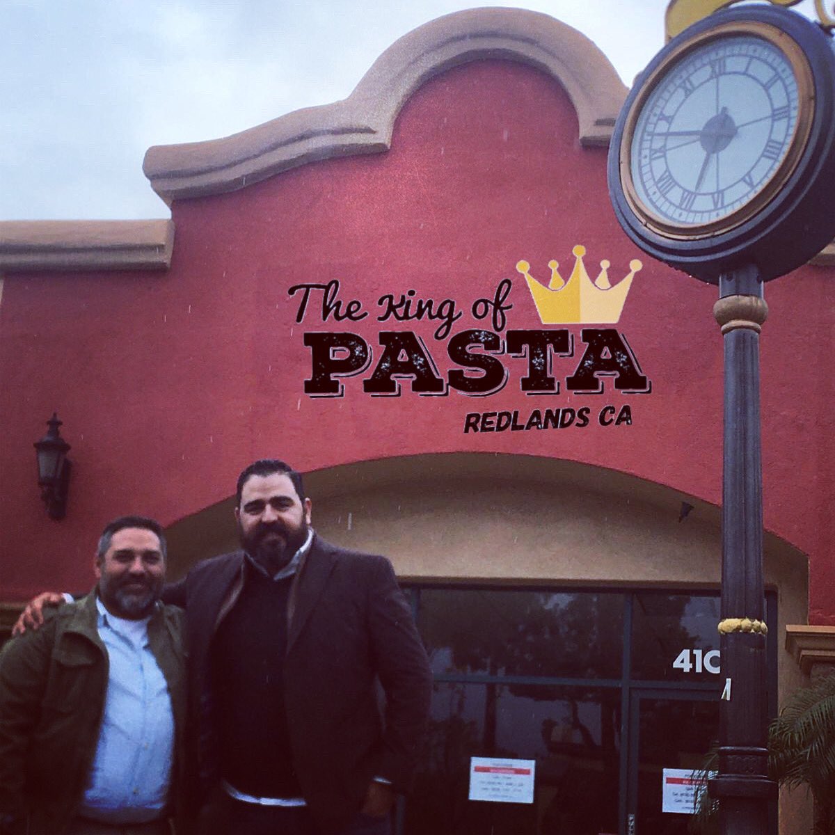 osseg13's tweet photo. El Rey esta en Redlands, CA #pasta #redlans #California #fuckyeah https://t.co/I5W9lSDJ8j