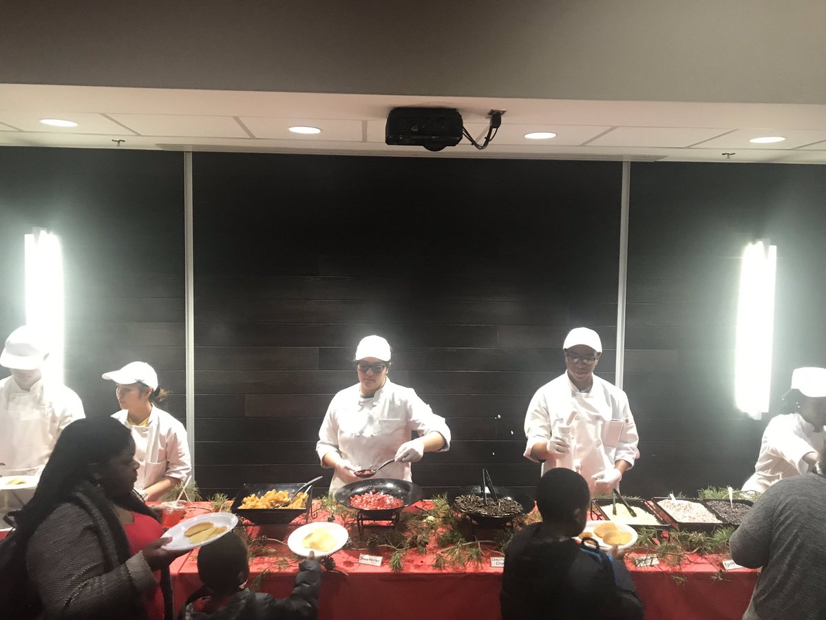 Santa and his culinary elves enjoyed a wonderful pancake breakfast to kick off the festive holiday season! Happy holidays from the Chesterfield Career and Technical Center!  <a href="/ChefChonko/">Elise Chonko</a> @ccpsinfo <a href="/CCPSCTE/">CCPSCTE</a>